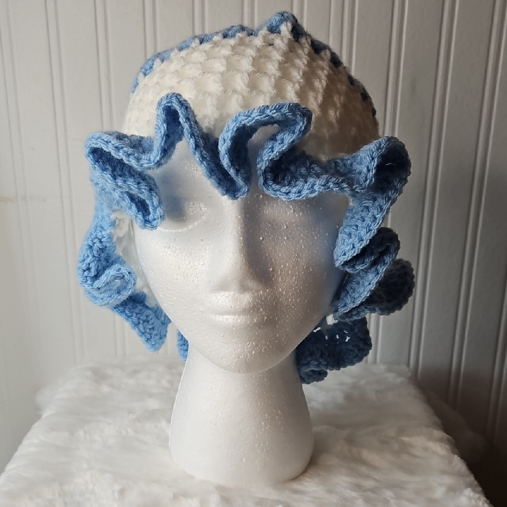 New Handmade Crocheted Ruffled Mesh Bucket Hat for Women- White & Light Blue